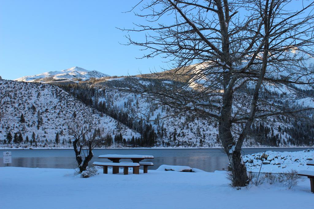Twin Lakes Resort Bridgeport Exterior photo